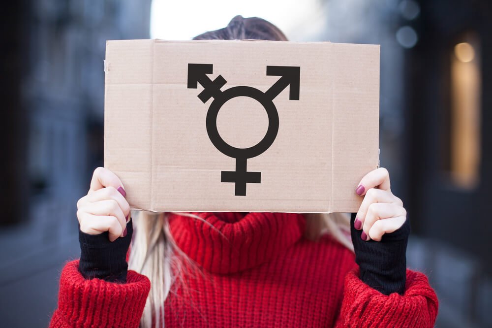 Trans Dating: When to tell them your gender identity